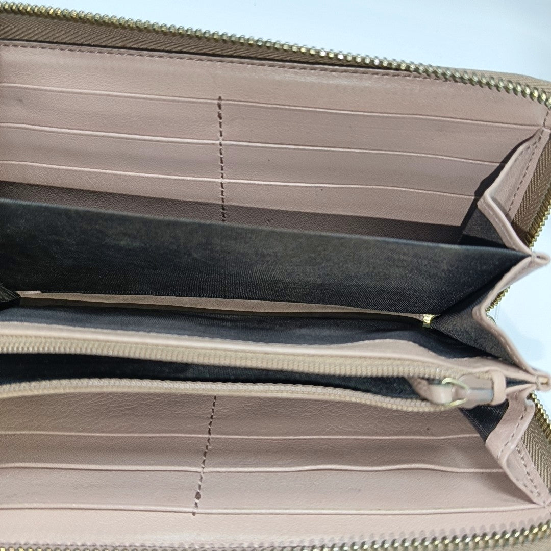 Authenticated pre-owned  Microguccissima Monogram Patent Leather Pink Wallet - Wallet at Looply