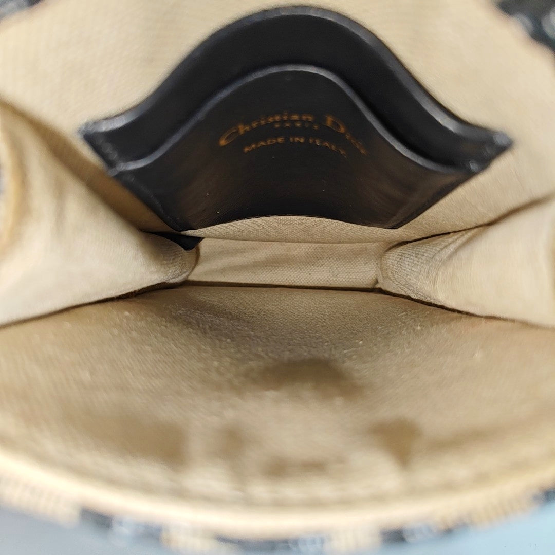 Authenticated pre-owned  Saddle Monogram Canvas Blue - Shoulder Bag at Looply