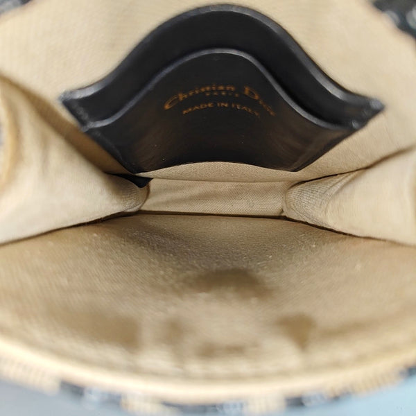 Authenticated pre-owned  Saddle Monogram Canvas Blue - Shoulder Bag at Looply