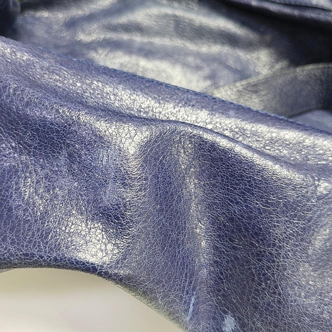 Authenticated pre-owned  Classic City Calfskin Blue - Shoulder Bag at Looply