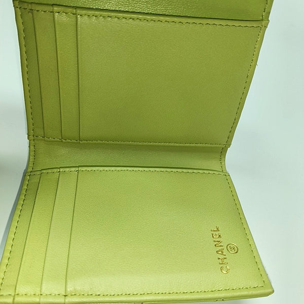 Authenticated pre-owned  Classic Flap Quilted Lambskin Green Wallet - Wallet at Looply