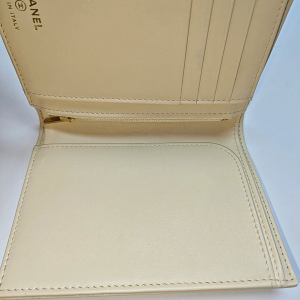 Quilted Grained Calfskin Wallet Beige