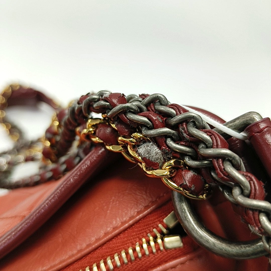Authenticated pre-owned  Gabrielle Small Quilted Calfskin Burgundy - Shoulder Bag at Looply
