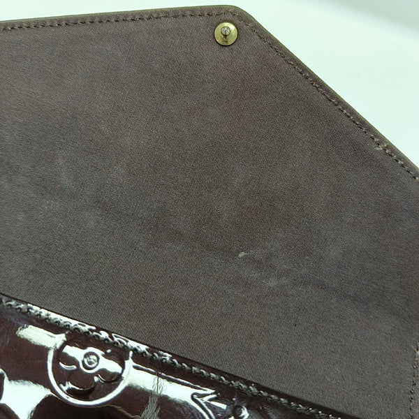 Authenticated pre-owned  Félicie Monogram Patent Leather Burgundy - Crossbody Bag at Looply