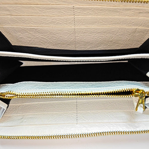 Authenticated pre-owned  Classic City Lambskin White Wallet - Wallet at Looply