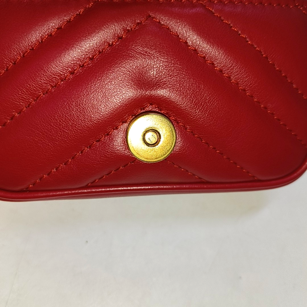 Authenticated pre-owned  GG Marmont Super Mini Calfskin Red - Top Handle Bag at Looply