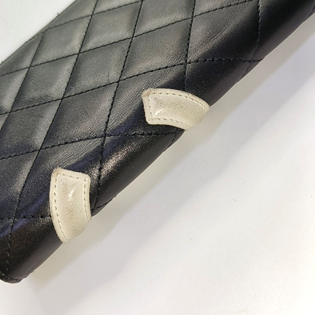 Authenticated pre-owned  Cambon Quilted Calfskin Black Wallet - Wallet at Looply