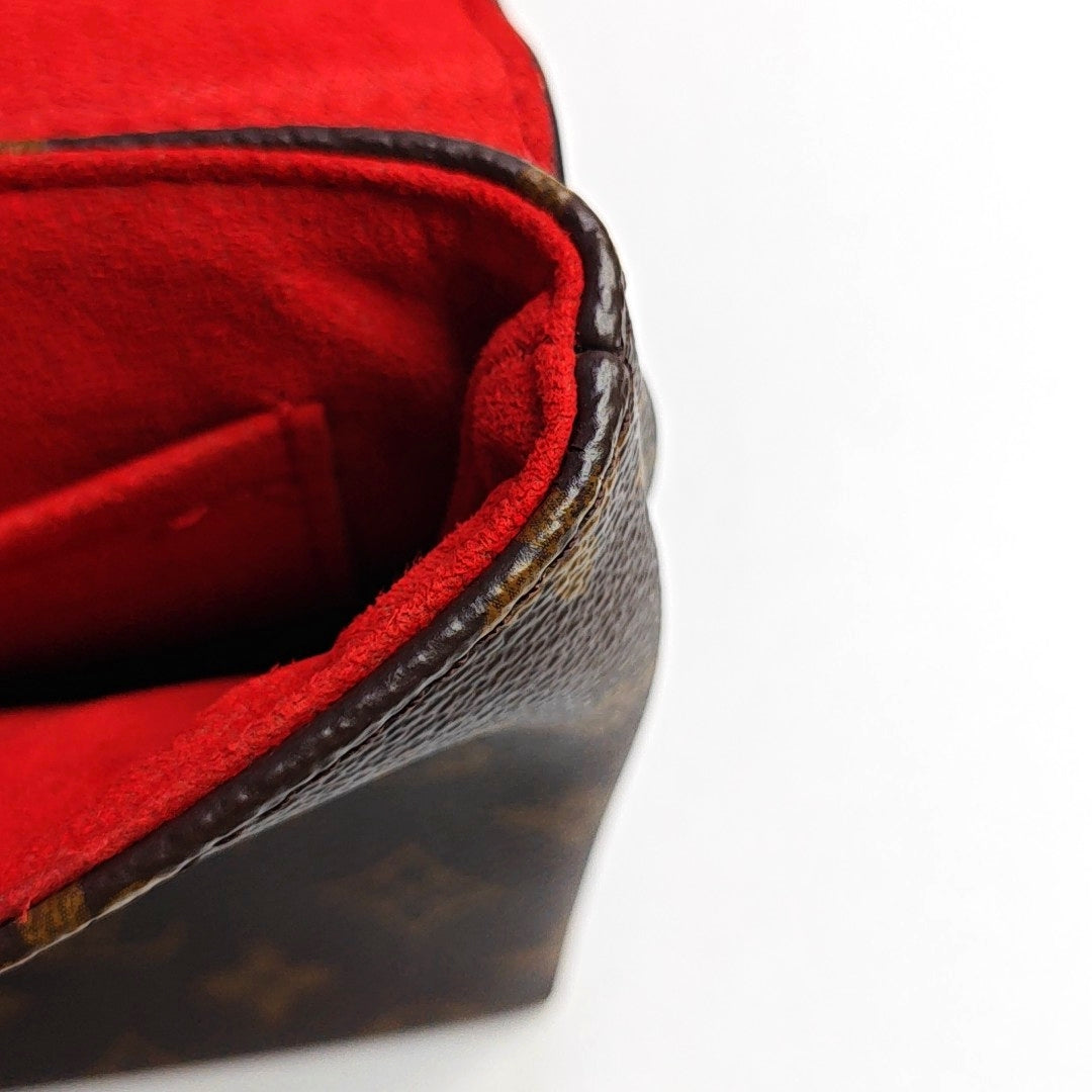 Authenticated pre-owned  Locky BB Monogram Coated Canvas Red - Shoulder Bag at Looply