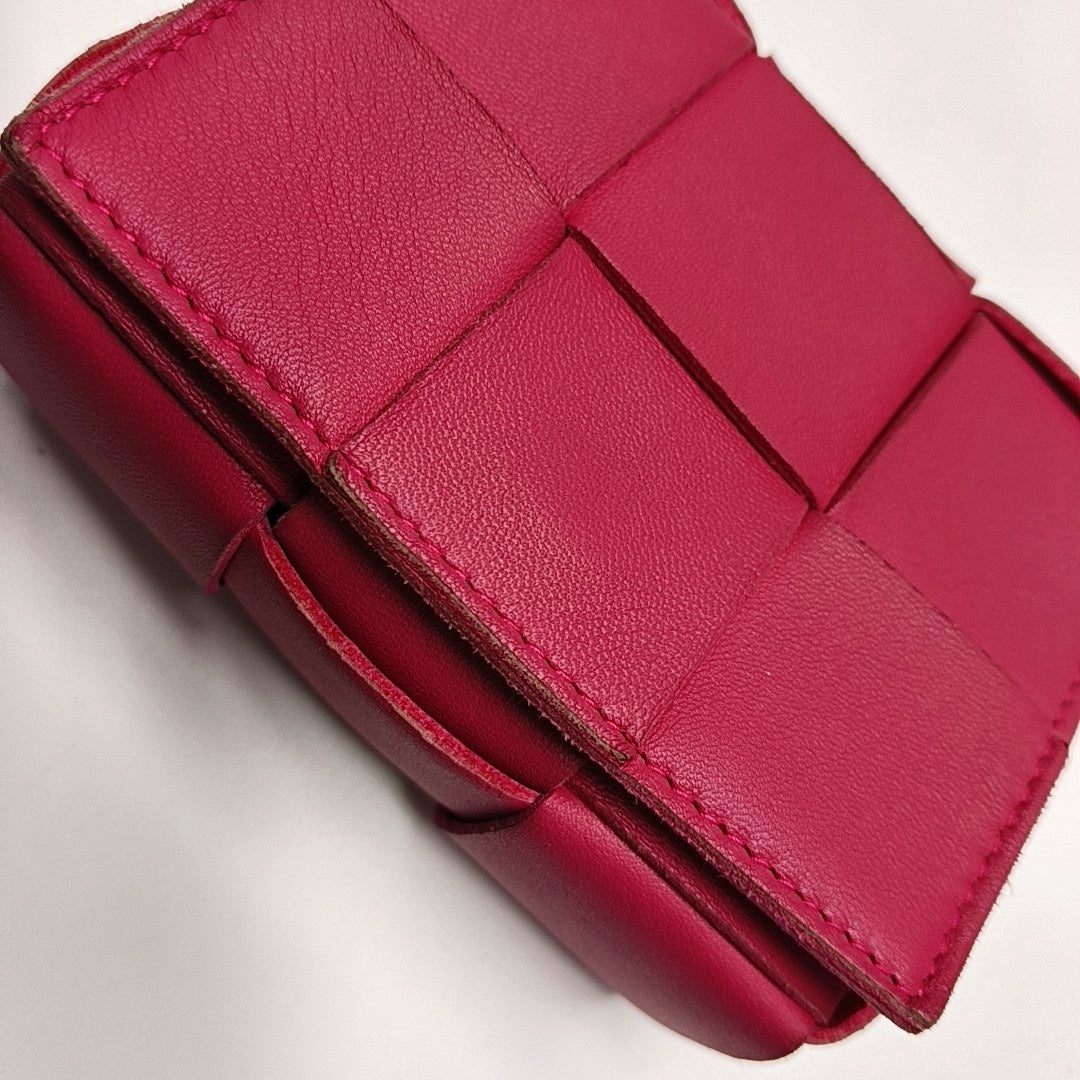 Authenticated pre-owned  Cassette Small Lambskin Pink - Shoulder Bag at Looply