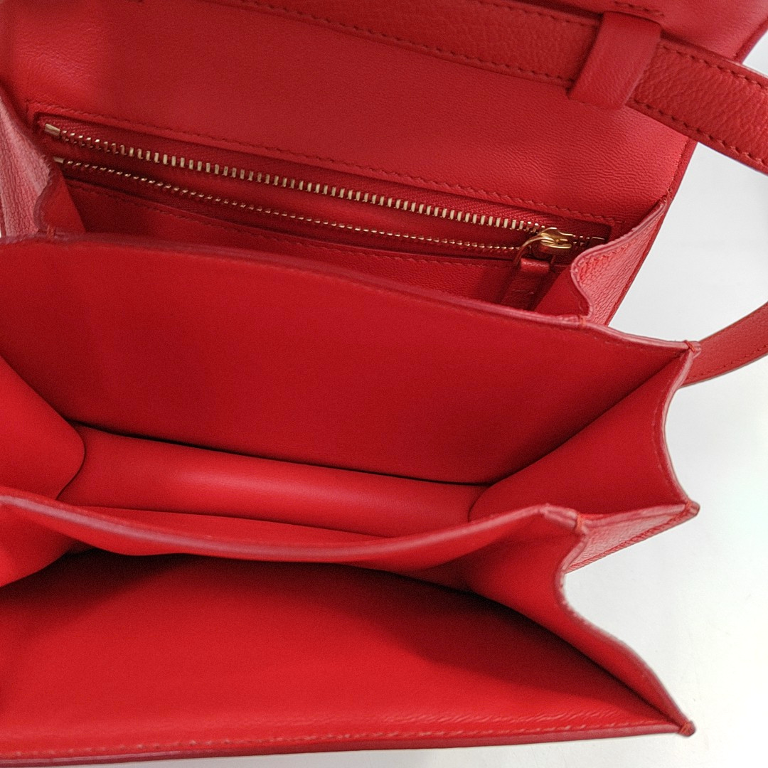 Authenticated pre-owned  CLASSIC BOX Mini Calfskin Red - Shoulder Bag at Looply