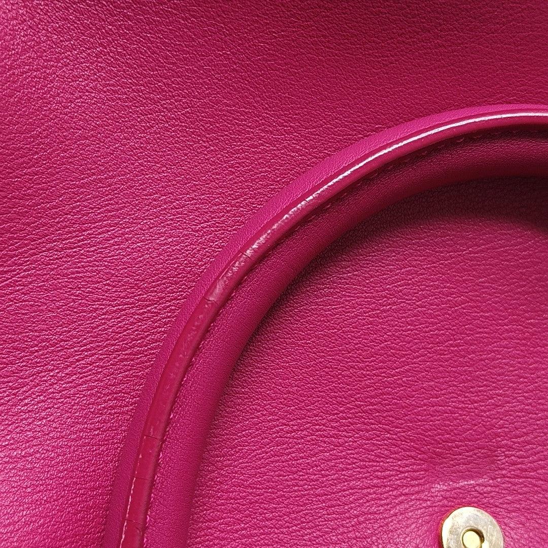 Authenticated pre-owned  Chyc Y Ligne Small Calfskin Pink - Shoulder Bag at Looply
