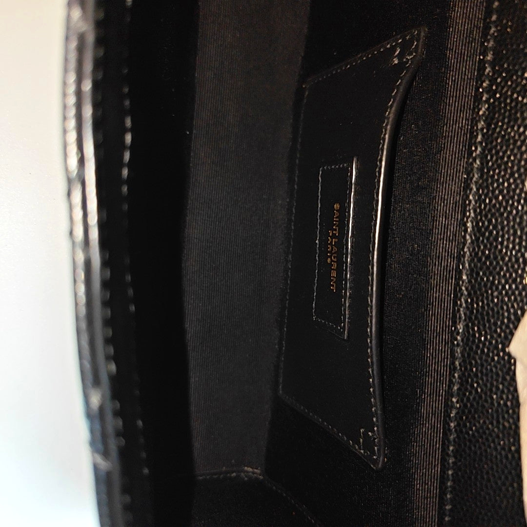 ENVELOPE Small Chevron Calfskin Black