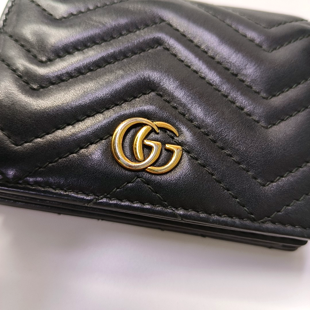 Authenticated pre-owned  GG Marmont Calfskin Black Wallet - Wallet at Looply