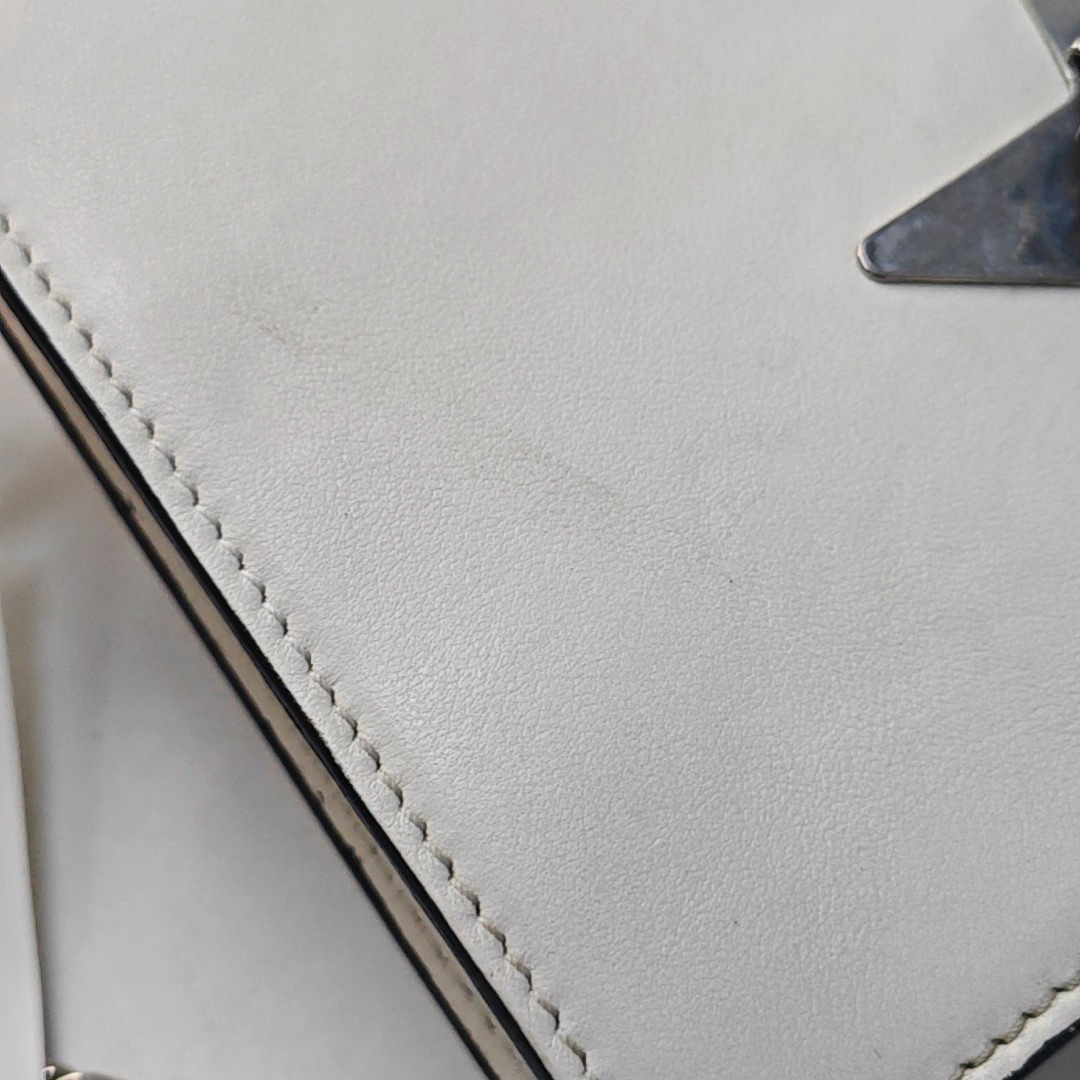Calfskin White