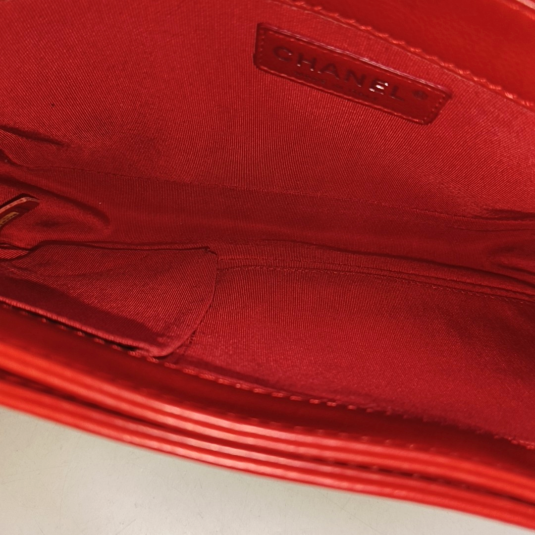 Authenticated pre-owned  Boy Chanel Large Quilted Calfskin Red - Crossbody Bag at Looply
