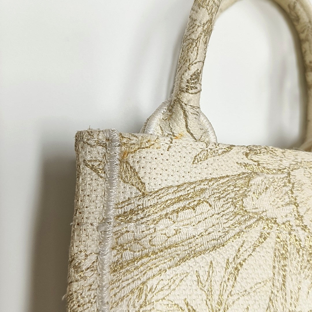 Authenticated pre-owned  Book Tote Mini Canvas White - Shoulder Bag at Looply