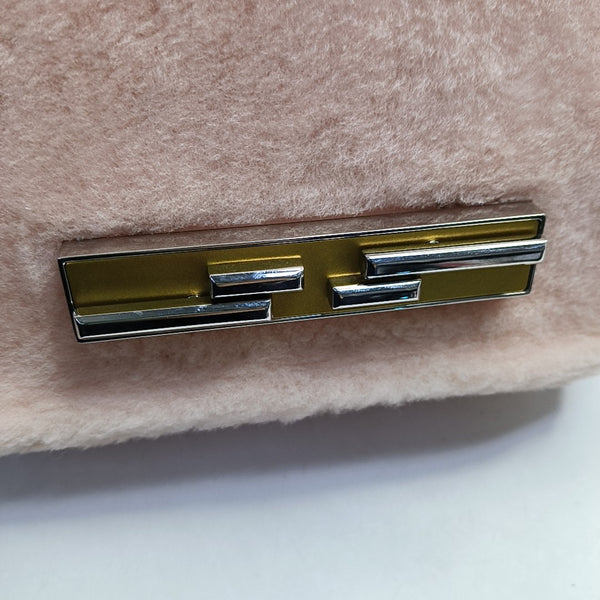 Authenticated pre-owned  Baguette Fabric Pink - Handbags at Looply