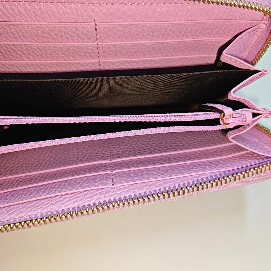 Authenticated pre-owned  GG Marmont Calfskin Pink Wallet - Wallet at Looply
