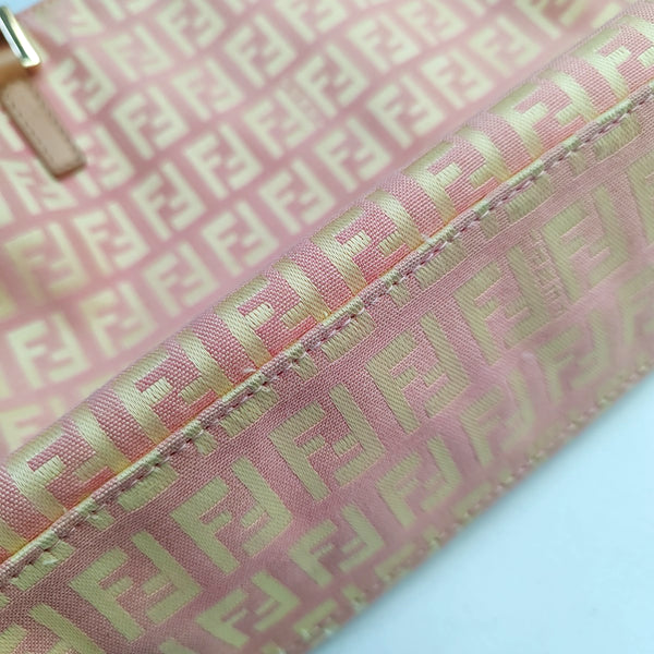 Authenticated pre-owned  Zucchino Fabric Pink - Top Handle Bag at Looply