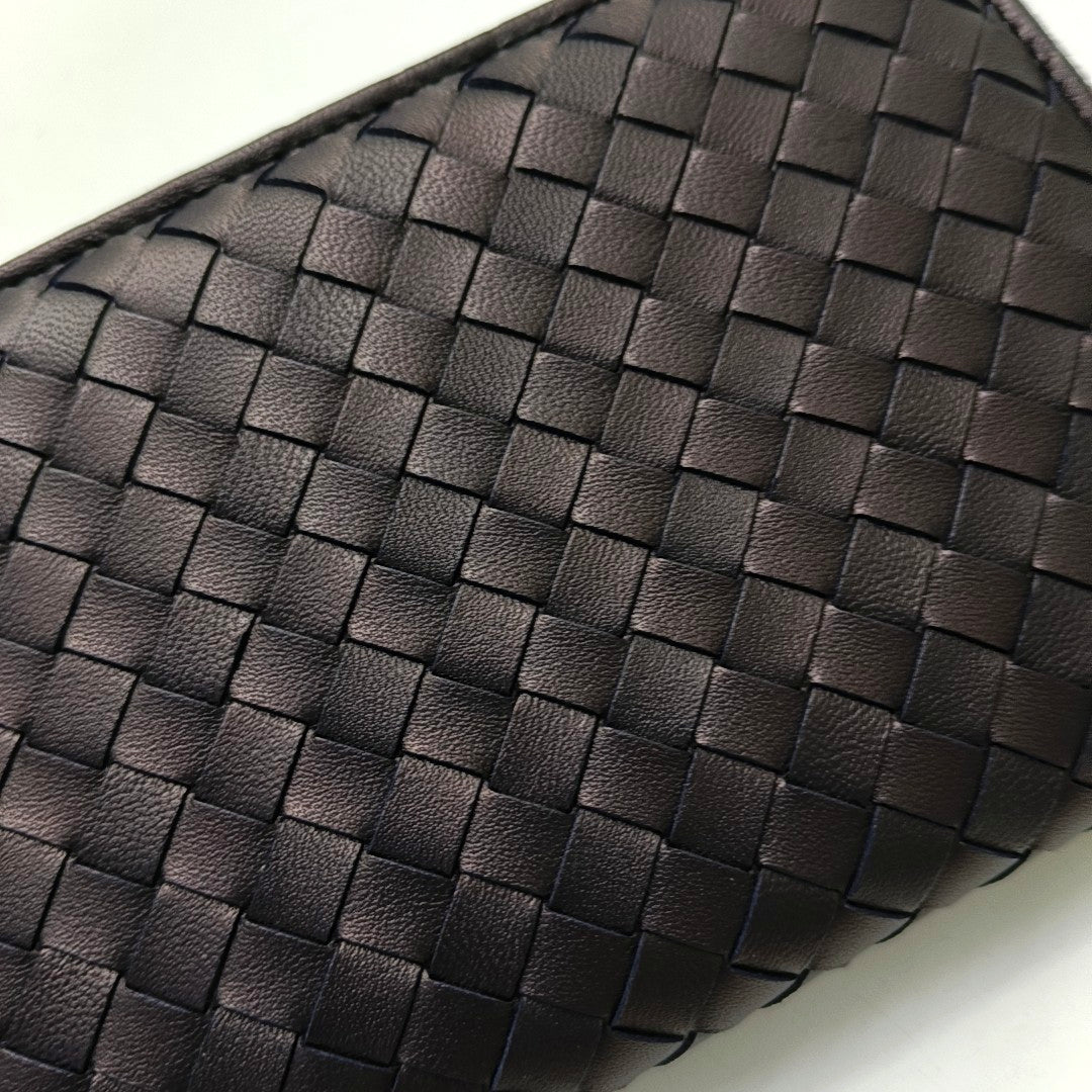 Authenticated pre-owned  Intrecciato Calfskin Purple Wallet - Wallet at Looply