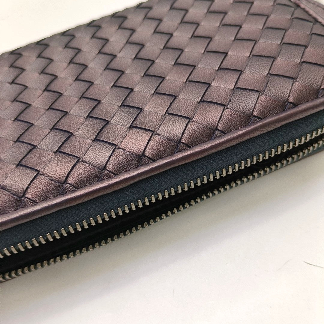 Authenticated pre-owned  Intrecciato Calfskin Purple Wallet - Wallet at Looply