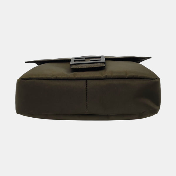 Authenticated pre-owned  Baguette Nylon Green - Crossbody Bag at Looply