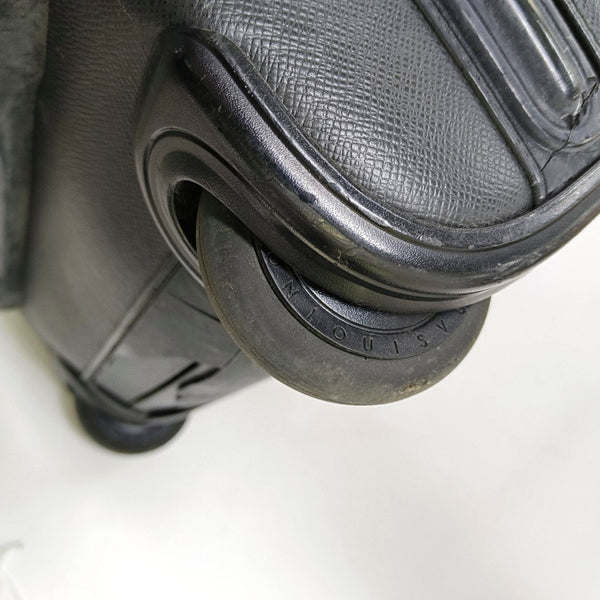 Authenticated pre-owned  Pegase 55 Calfskin Black - Luggage at Looply