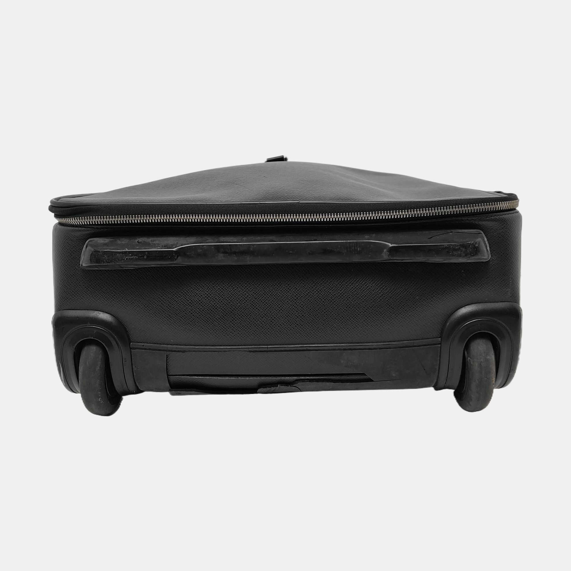 Authenticated pre-owned  Pegase 55 Calfskin Black - Luggage at Looply