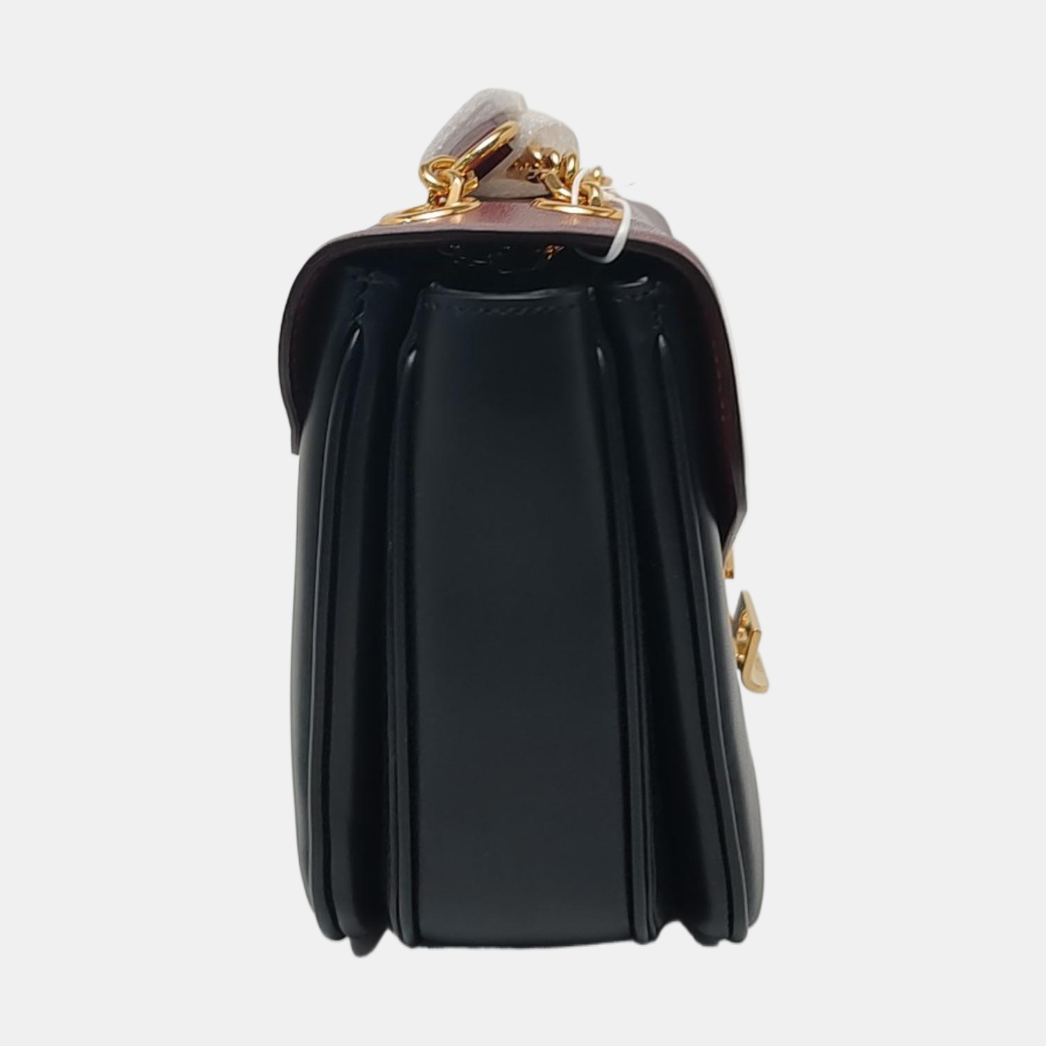 Authenticated pre-owned  C Medium Calfskin Black - Shoulder Bag at Looply