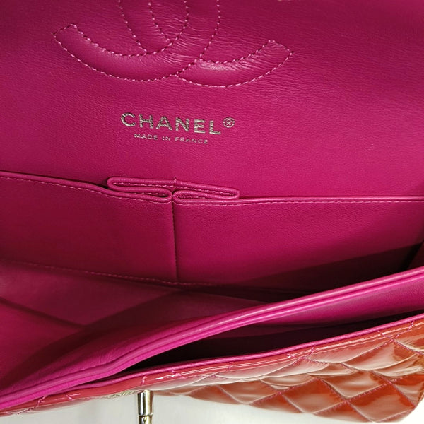 Authenticated pre-owned  Classic Flap Quilted Patent Leather Red - Crossbody Bag at Looply