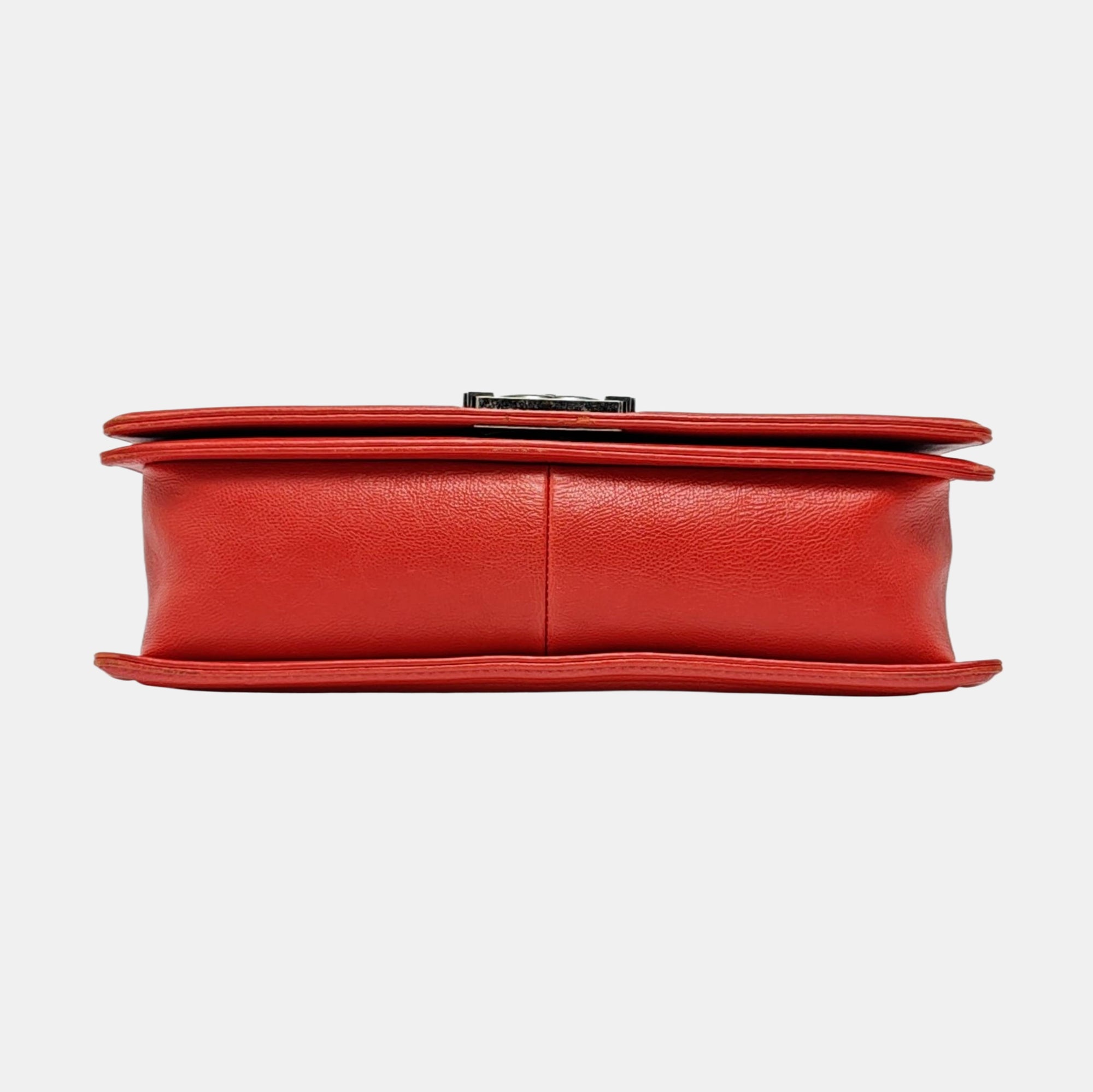 Authenticated pre-owned  Boy Chanel Large Quilted Calfskin Red - Shoulder Bag at Looply