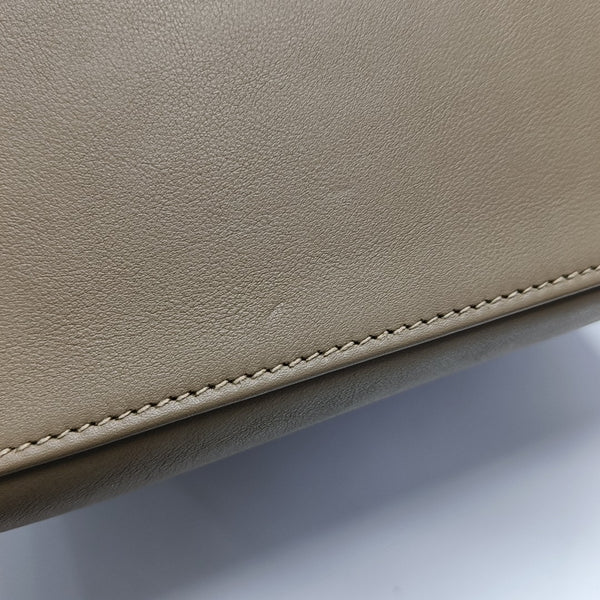 Authenticated pre-owned  Kelly 25 Swift Beige - Shoulder Bag at Looply