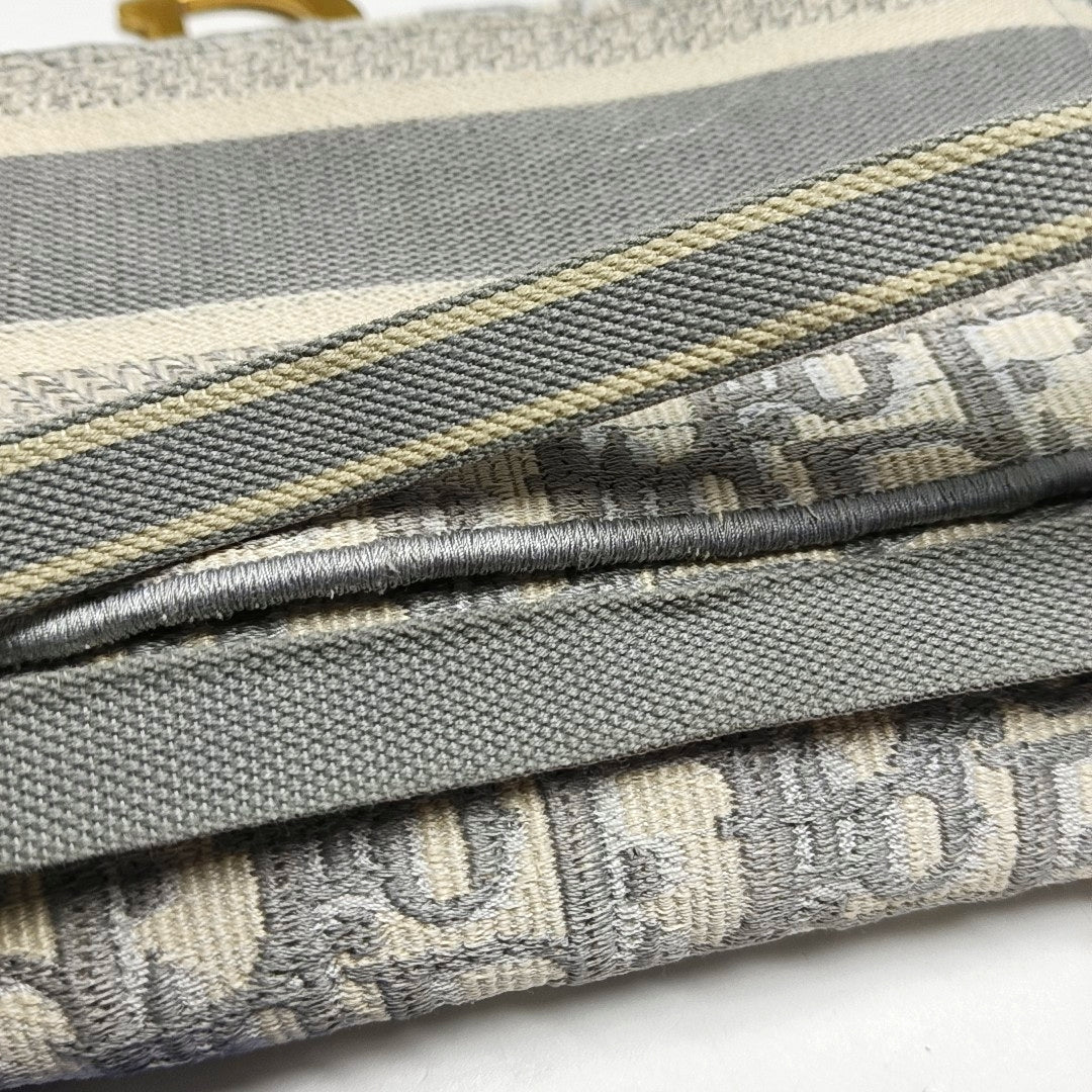 Authenticated pre-owned  Saddle Monogram Canvas Gray - Belt Bag at Looply