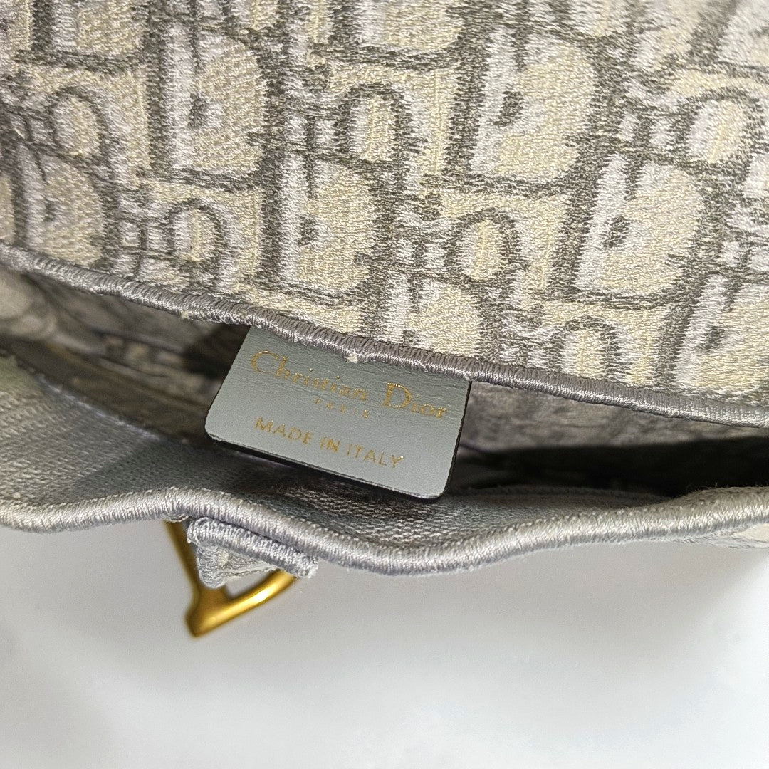 Authenticated pre-owned  Saddle Monogram Canvas Gray - Belt Bag at Looply