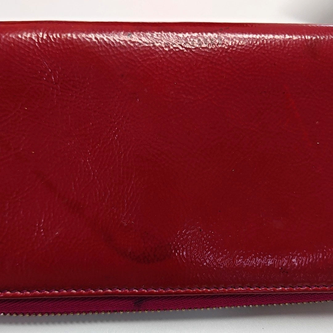 Authenticated pre-owned  Soho Calfskin Red Wallet - Wallet at Looply
