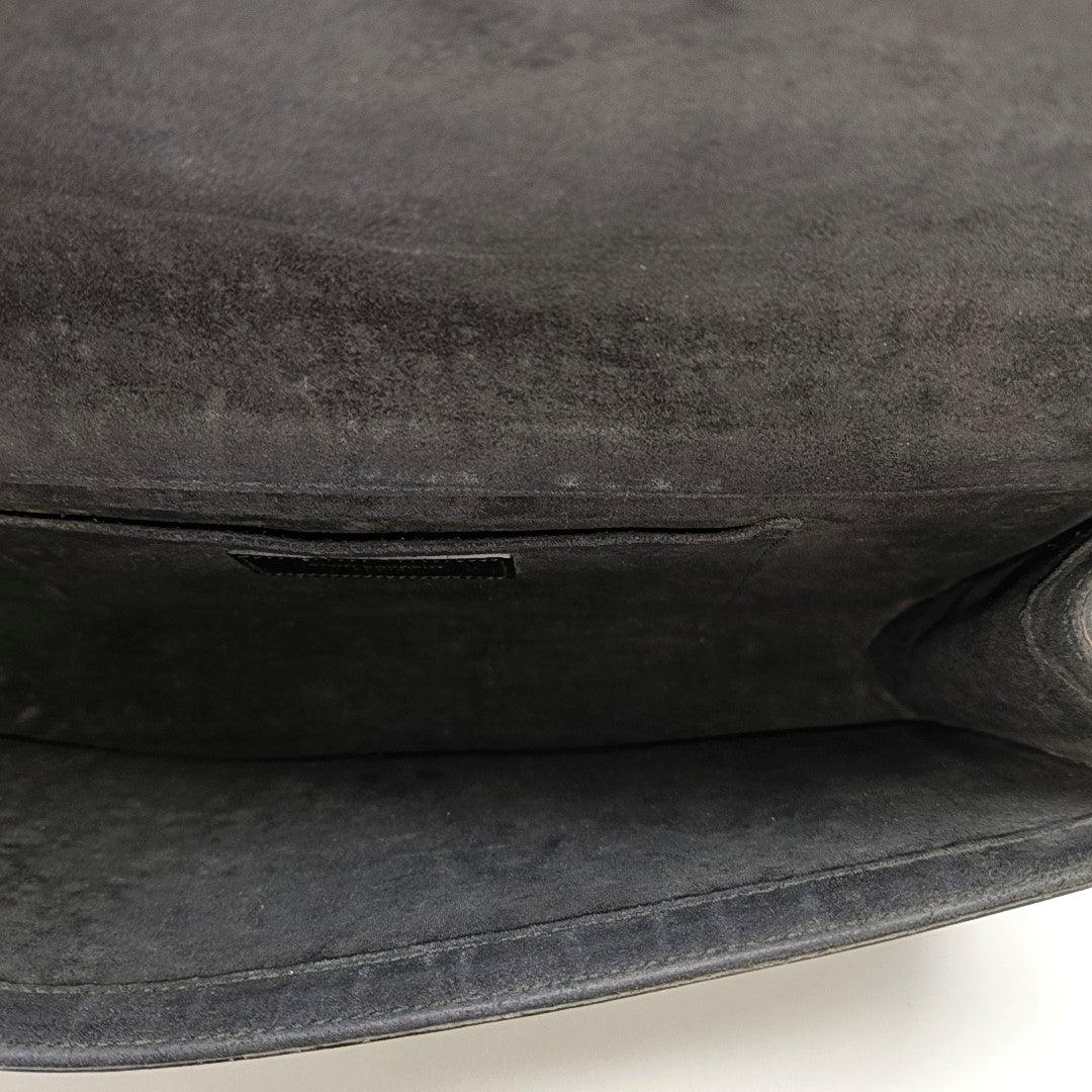 Authenticated pre-owned  Chyc Y Ligne Calfskin Black - Clutch at Looply