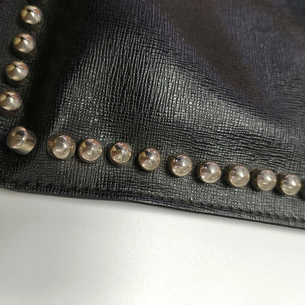 Authenticated pre-owned  Karlito Calfskin Black - Clutch at Looply