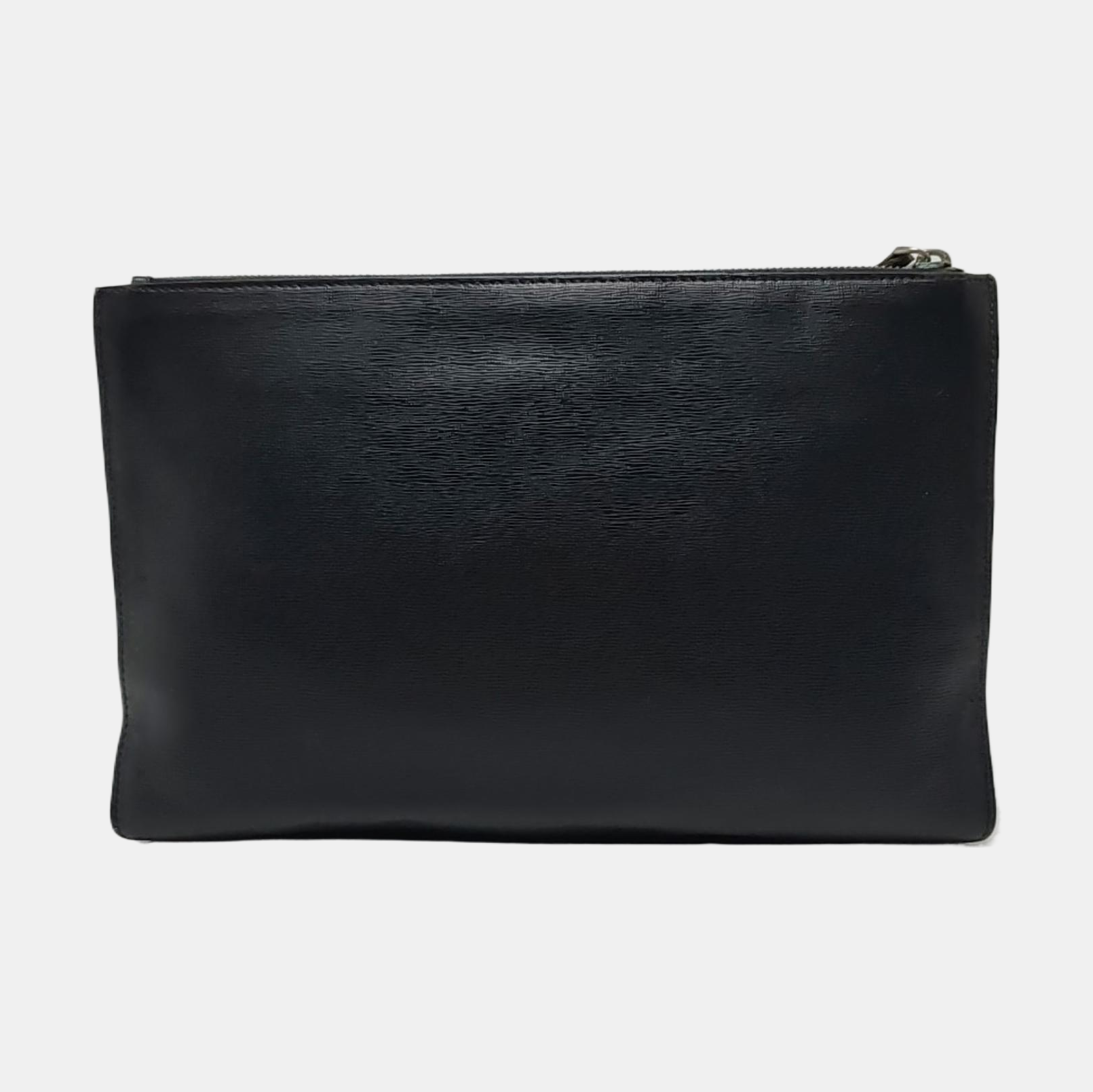 Authenticated pre-owned  Karlito Calfskin Black - Clutch at Looply