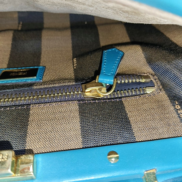 Authenticated pre-owned  Peekaboo Medium Calfskin Green - Top Handle Bag at Looply