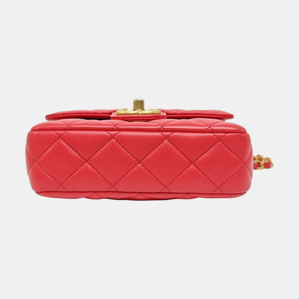 Authenticated pre-owned  Classic Flap Quilted Lambskin Red - Shoulder Bag at Looply