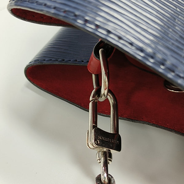 Authenticated pre-owned  NéoNoé MM Calfskin Blue - Shoulder Bag at Looply
