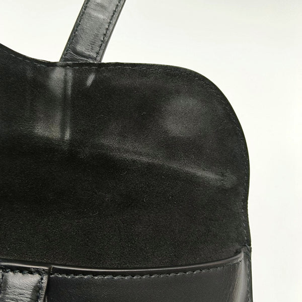 Authenticated pre-owned  Saddle Calfskin Black - Belt Bag at Looply
