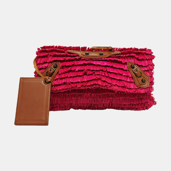Authenticated pre-owned  Classic City Special Material Pink - Clutch at Looply