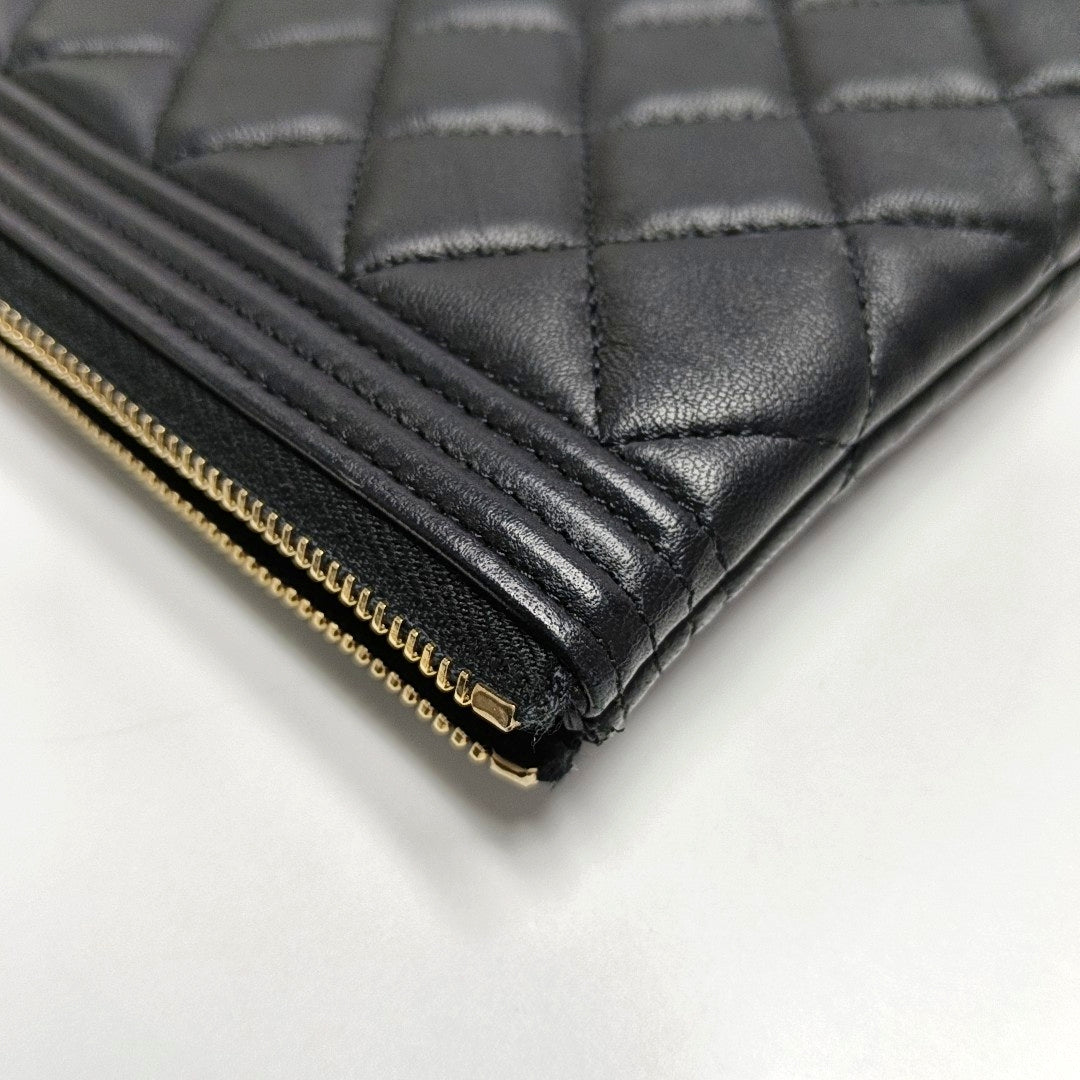 Authenticated pre-owned  Boy Chanel Large Quilted Lambskin Black - Clutch at Looply