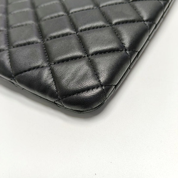 Authenticated pre-owned  Boy Chanel Large Quilted Lambskin Black - Clutch at Looply