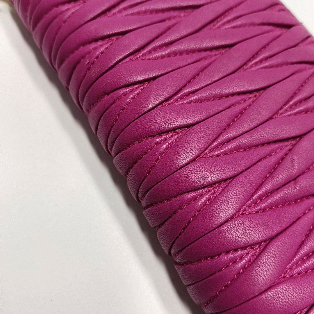 Authenticated pre-owned  Matelassé Quilted Lambskin Pink Wallet - Wallet at Looply