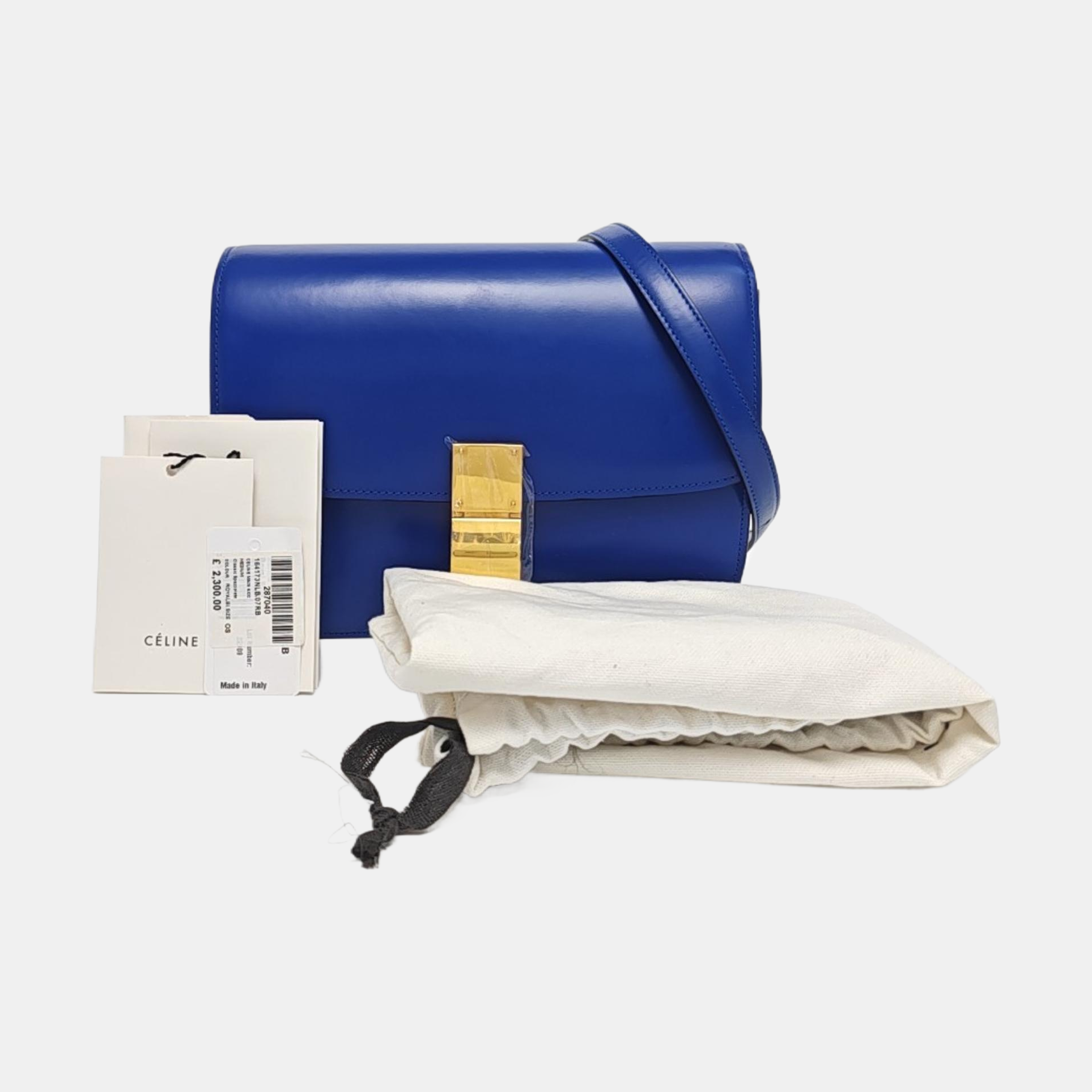 Authenticated pre-owned  Classic Box Medium Calfskin Blue - Shoulder Bag at Looply