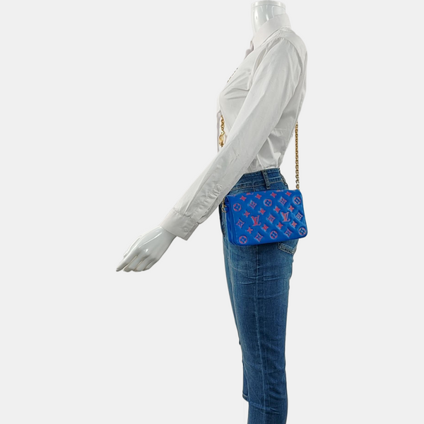 Authenticated pre-owned  Coussin Lambskin Blue - Shoulder Bag at Looply
