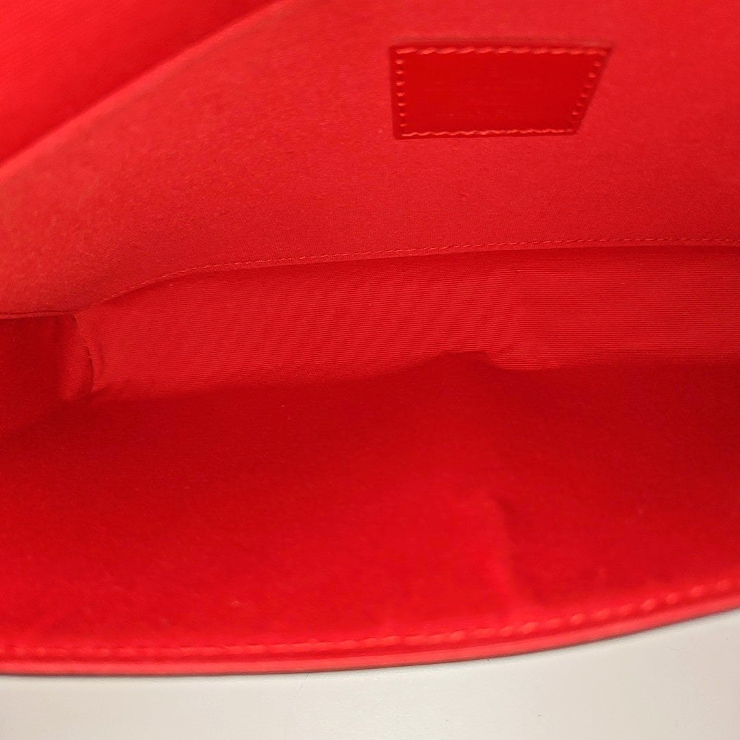 Authenticated pre-owned  Félicie Monogram Patent Leather Red - Shoulder Bag at Looply