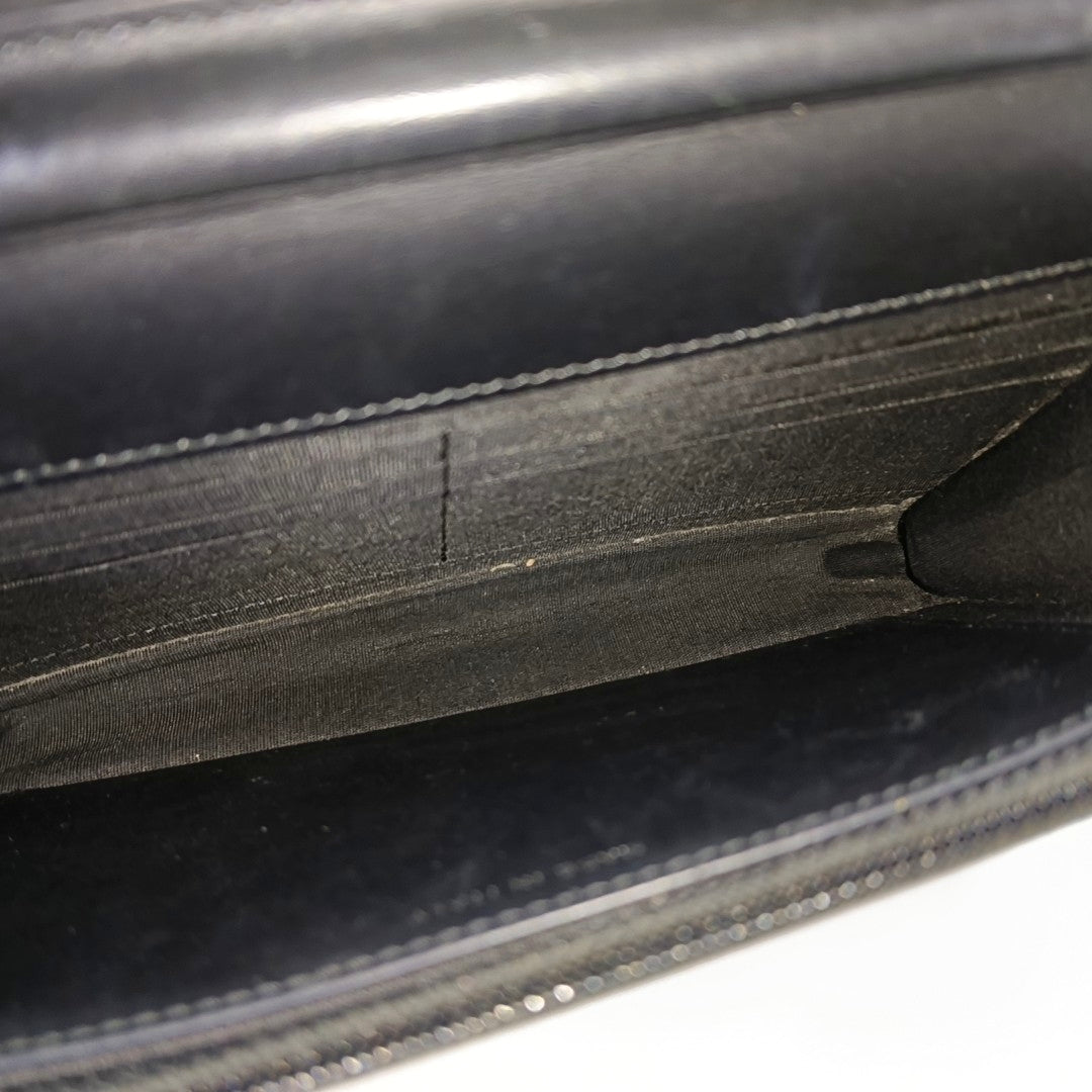 Authenticated pre-owned  Boy Chanel WOC Quilted Patent Leather Black - Shoulder Bag at Looply